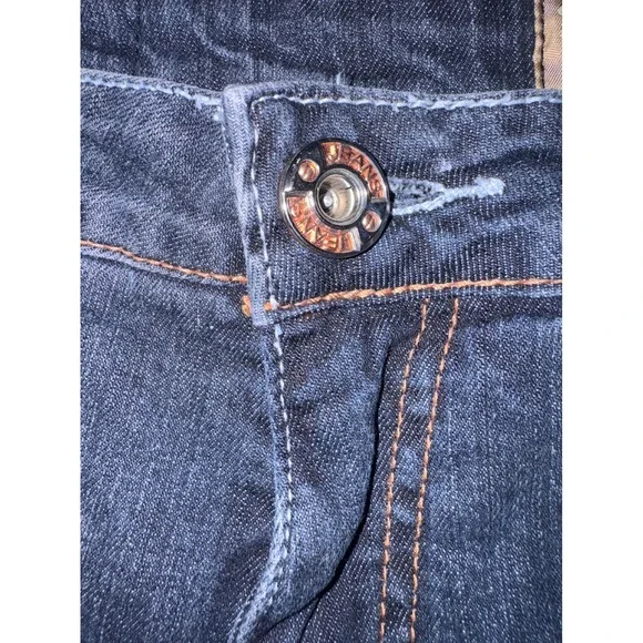 V Cristina Denim Capri Pants Y2K Women's Size 8 Embellished Rhinestone Details - Picture 3 of 7